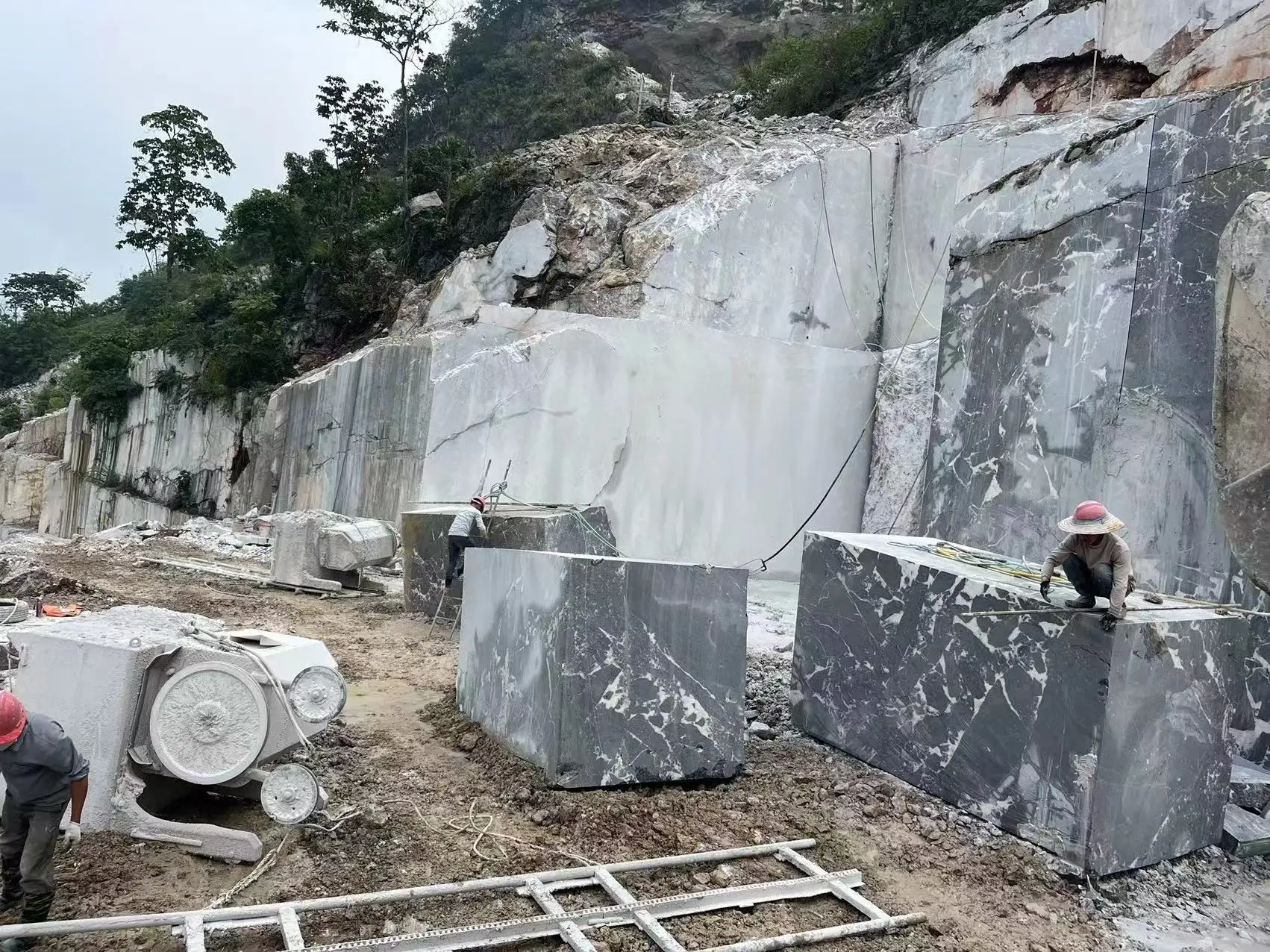 High Quality Polished Turkish Gray Marble Block Natural Stone Northern Lights Marble Material