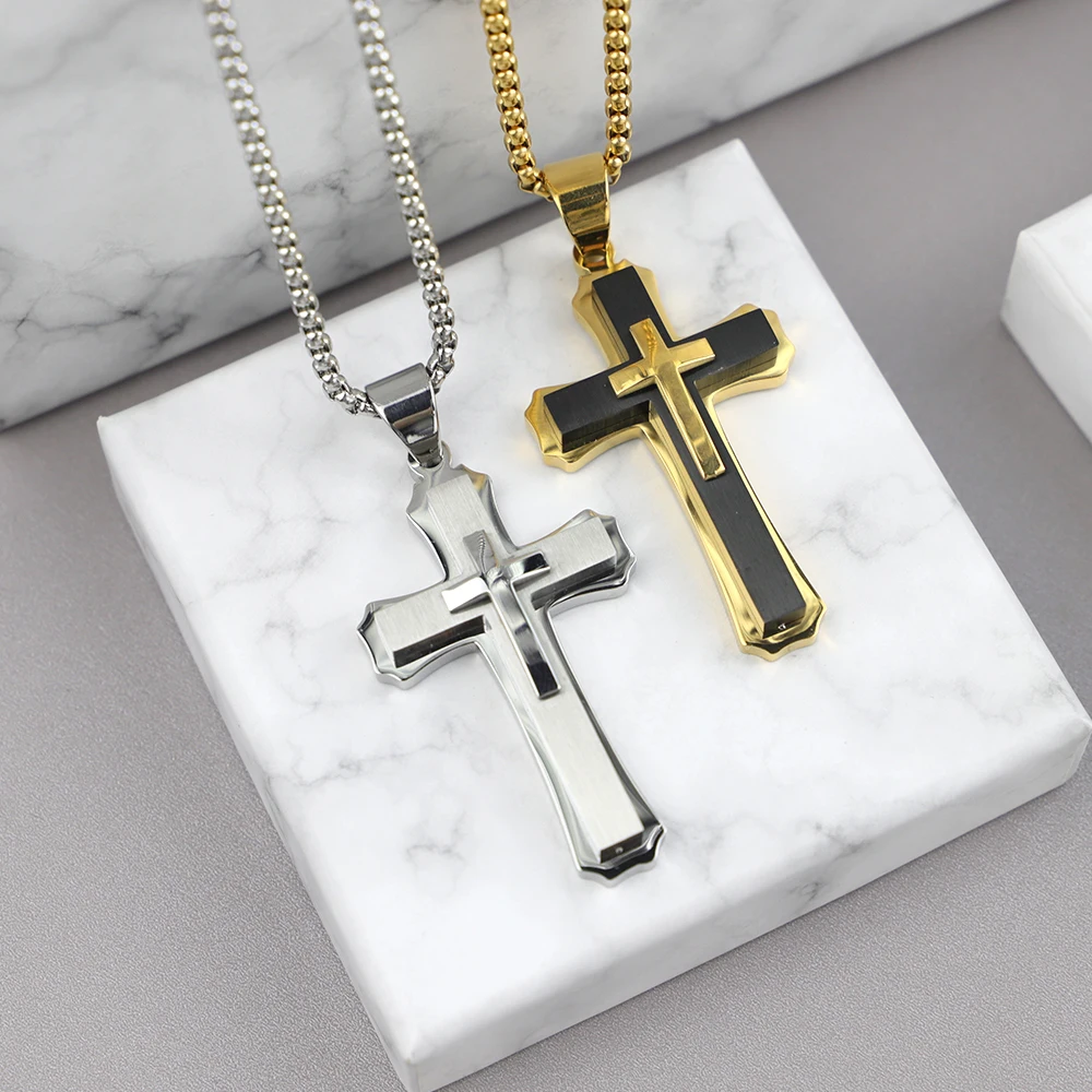 Popular Jesus Cross Pendant Necklace Personalized Christian Jewelry 18k Gold Plated Stainless Steel Necklace for Mens Graduation