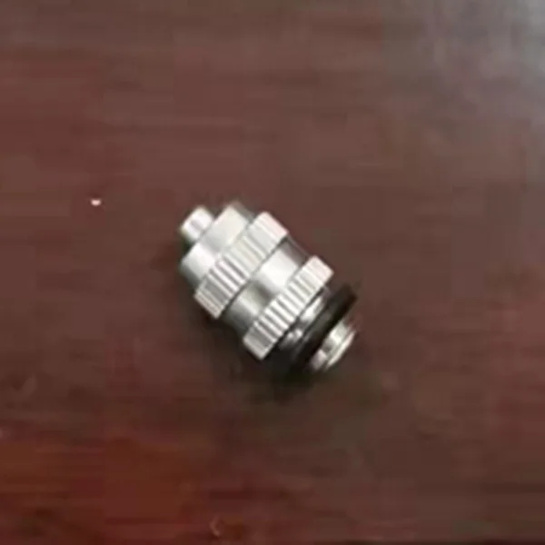 THREADED LUER LOCK HEAD FOR VETERINARY NEEDLE SYRINGE