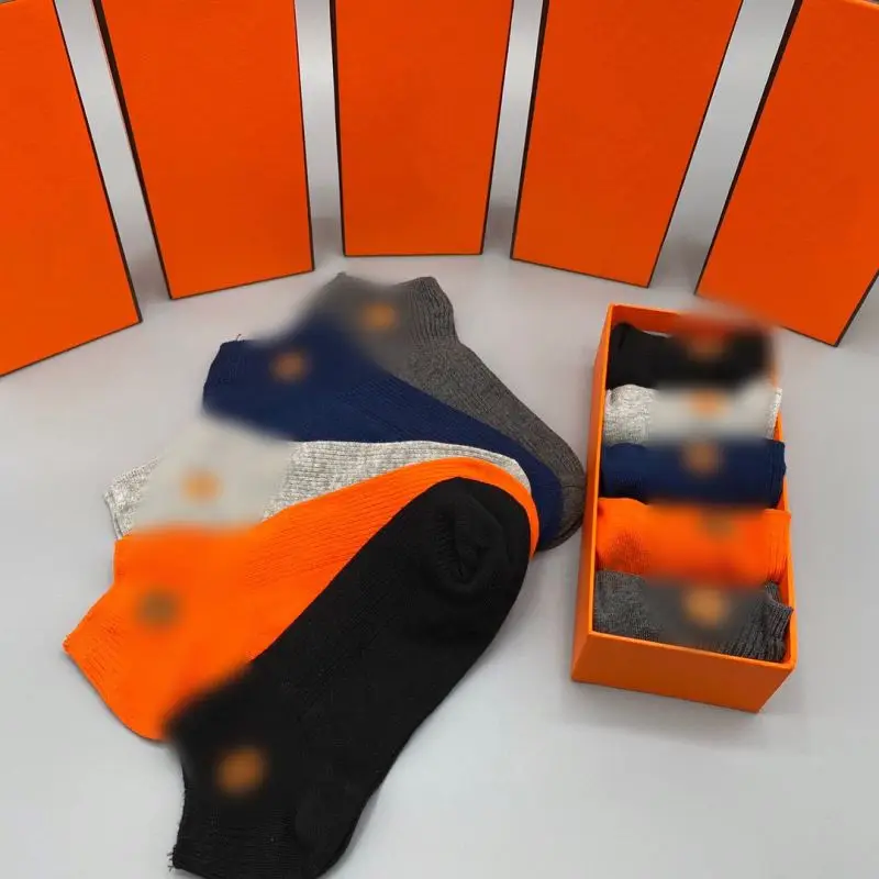 Factory Summer Wholesale Designer Famous Brand Luxury Unisex Socks Graphic Custom Casual Football Socks 5 Pairs Of Gift Boxes