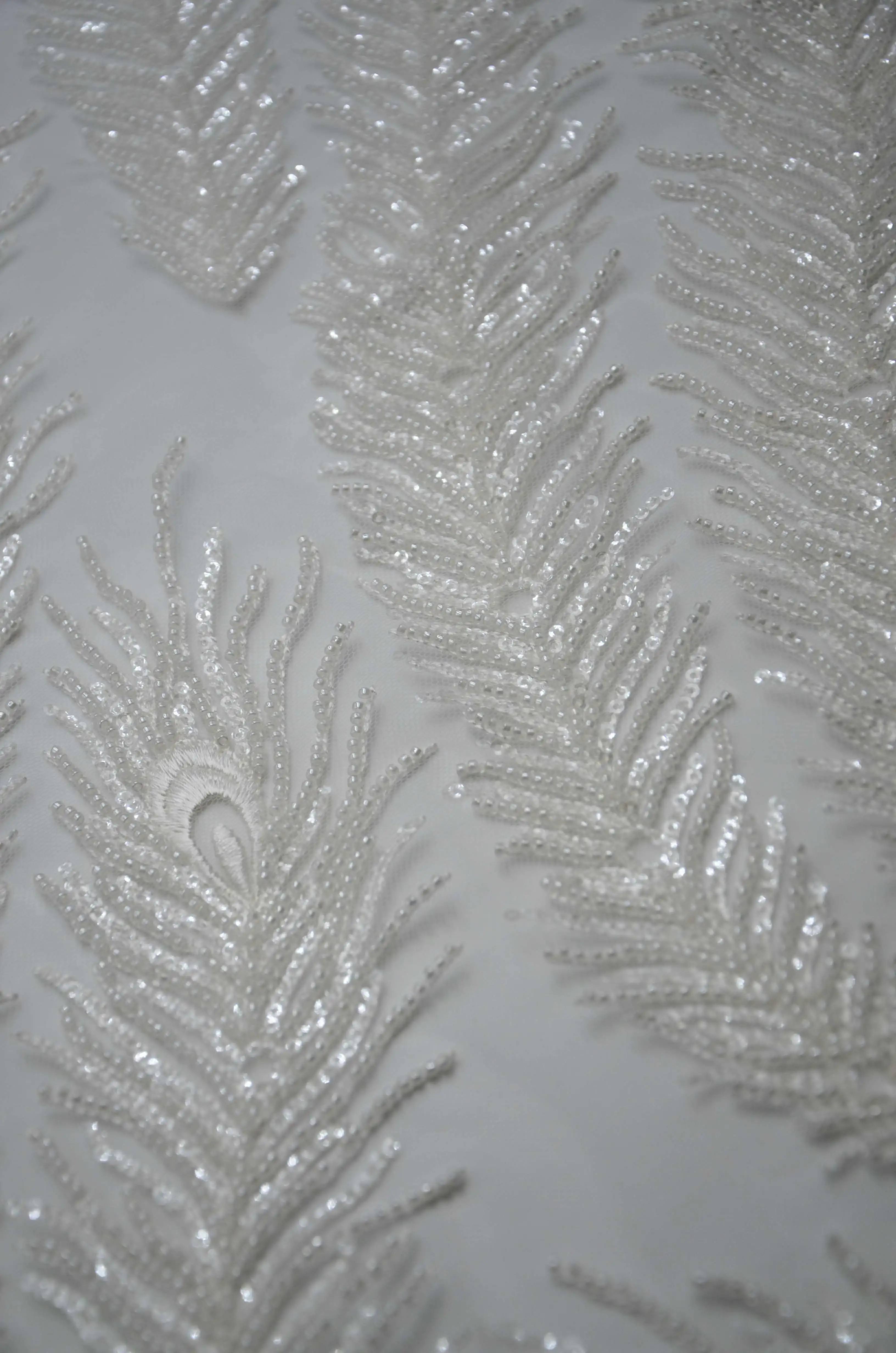 High-quality Fashion beautifully embroidered peacock stripes shape wedding dress high luxury lace fabric