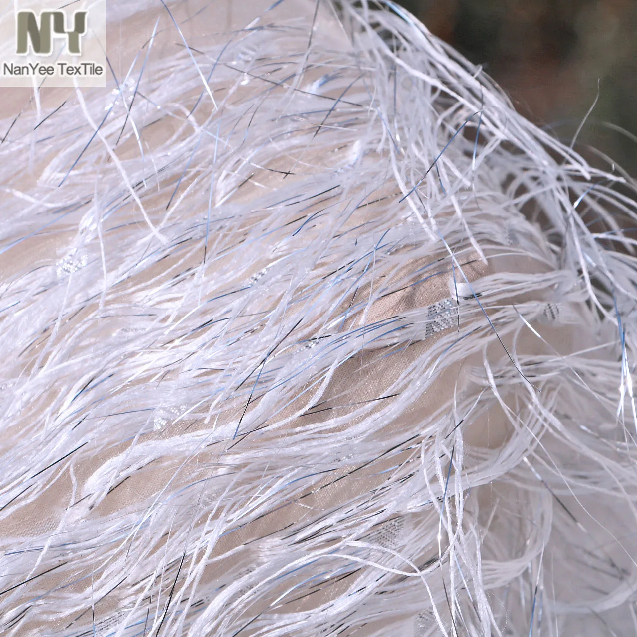 Nanyee Textile Fancy Soft Shimmer White Silver Lurex Fringe Fabric With Faux Fur For Dancing Dress