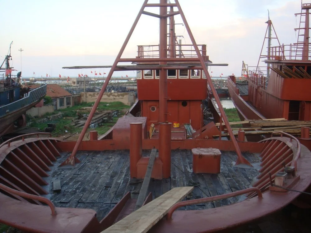 Продажа рыболовной лодки со стальным корпусом