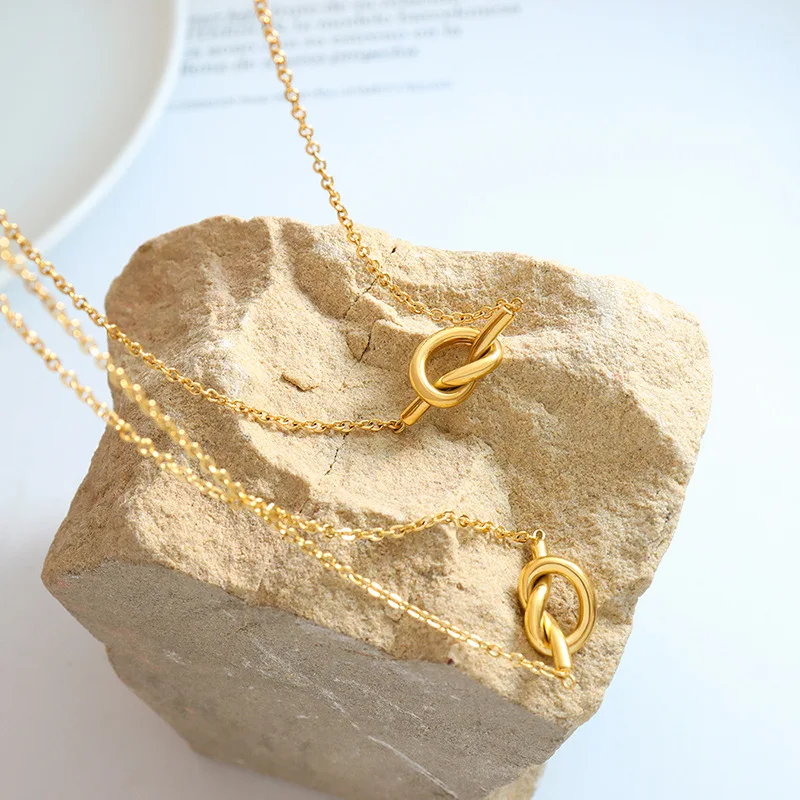 Stainless Steel Knot Heart Pendant Necklace Heart Shape Collarbone Chain Heart Pendant Fashion Jewelry Necklaces for Women