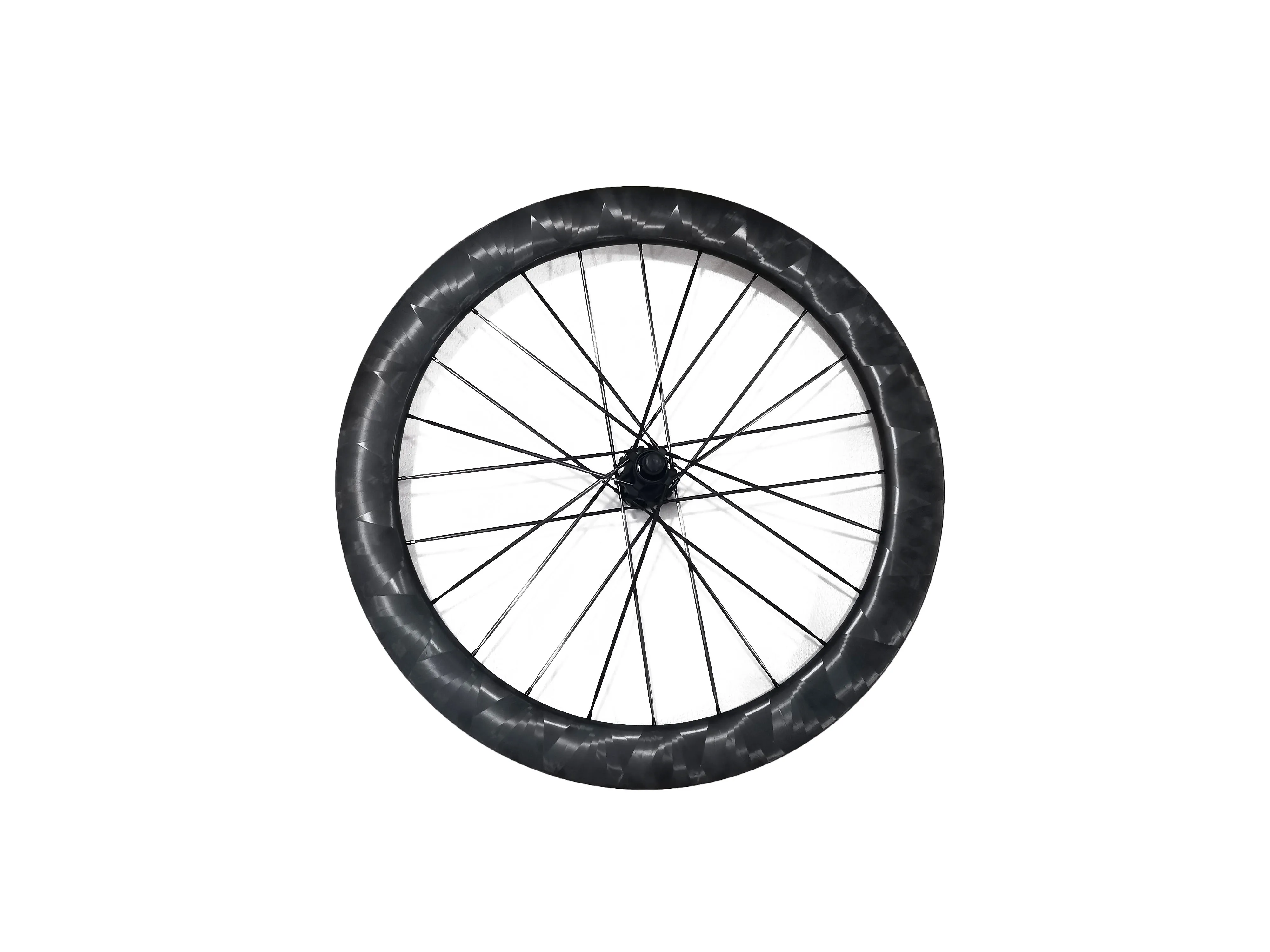 Carbon bike wheels with high tension carbon spokes made by Chinese factory