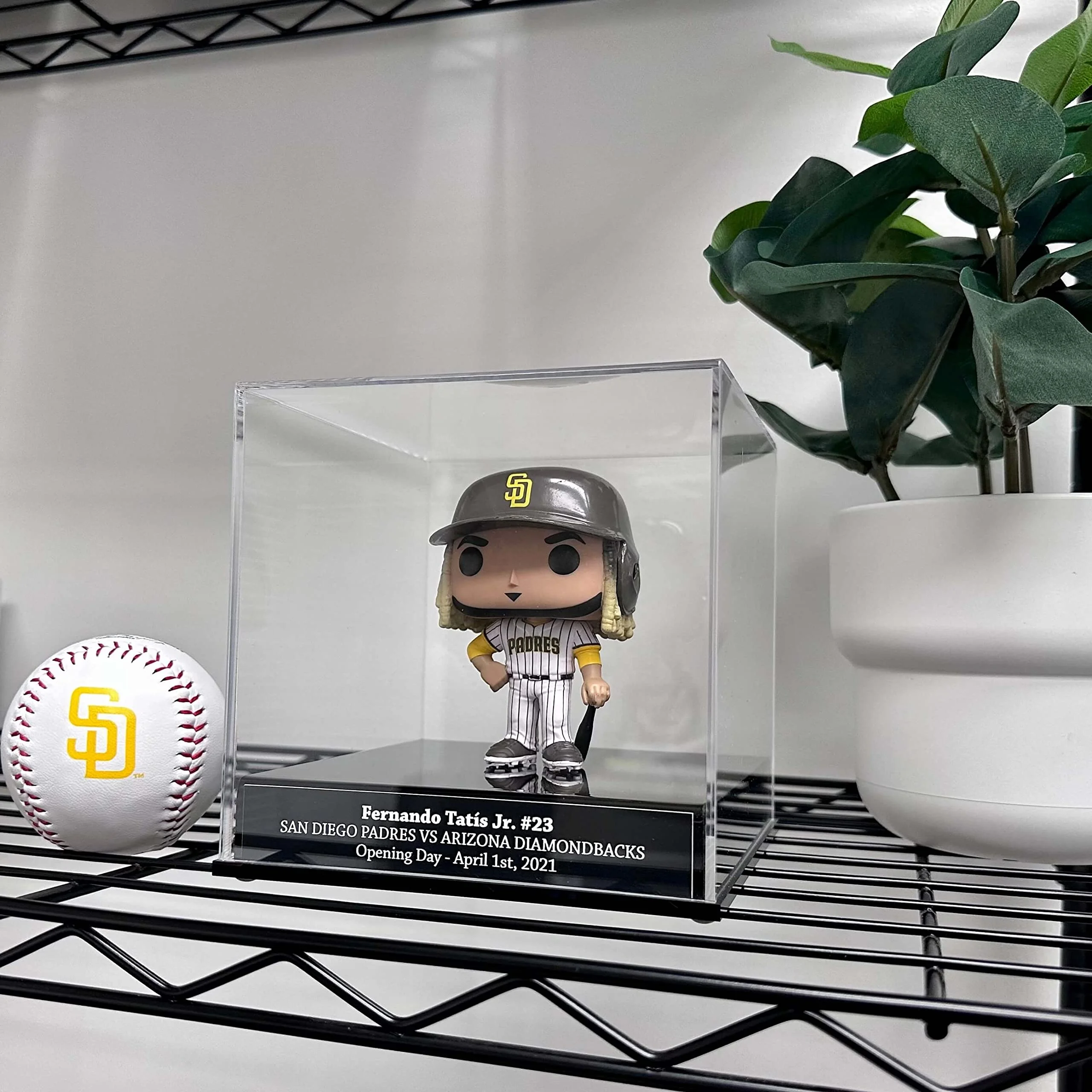 Factory Direct Sale Protector De Funko Pop Display Holder Funko Pop Stackable Acrylic Case 99% Uv  Hard Magnetic Funko Box