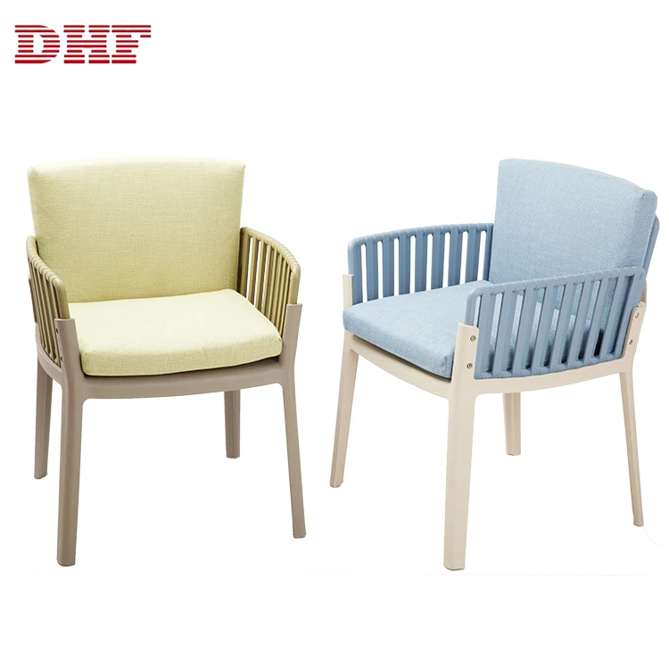 Living Room Contemporary Leisure Upholstered Fabric Plastic Chair
