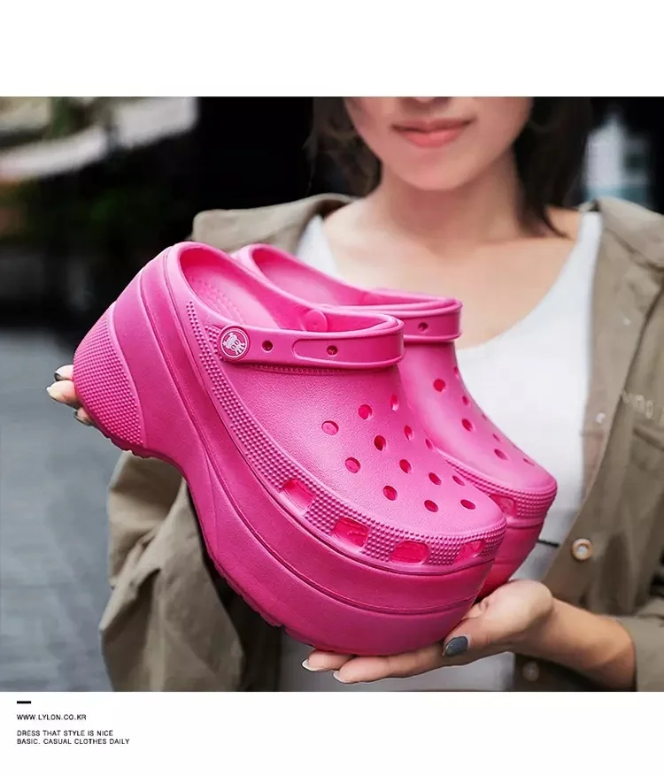 Factory wholesale Amazon hotsales outdoor summer beach ladies holey EVA sandals garden women clogs