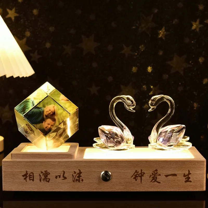 Heart shape k9 crystal glass block cube craft led bluetooth wooden base 3d laser photo crystal cube for wedding crystal gift