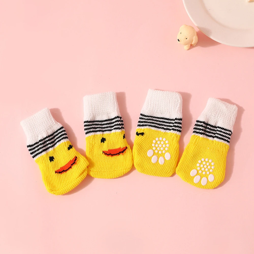 Pet socks non-slip warm cat cute foot cover suitable for small and medium Chihuahua Teddy supplies