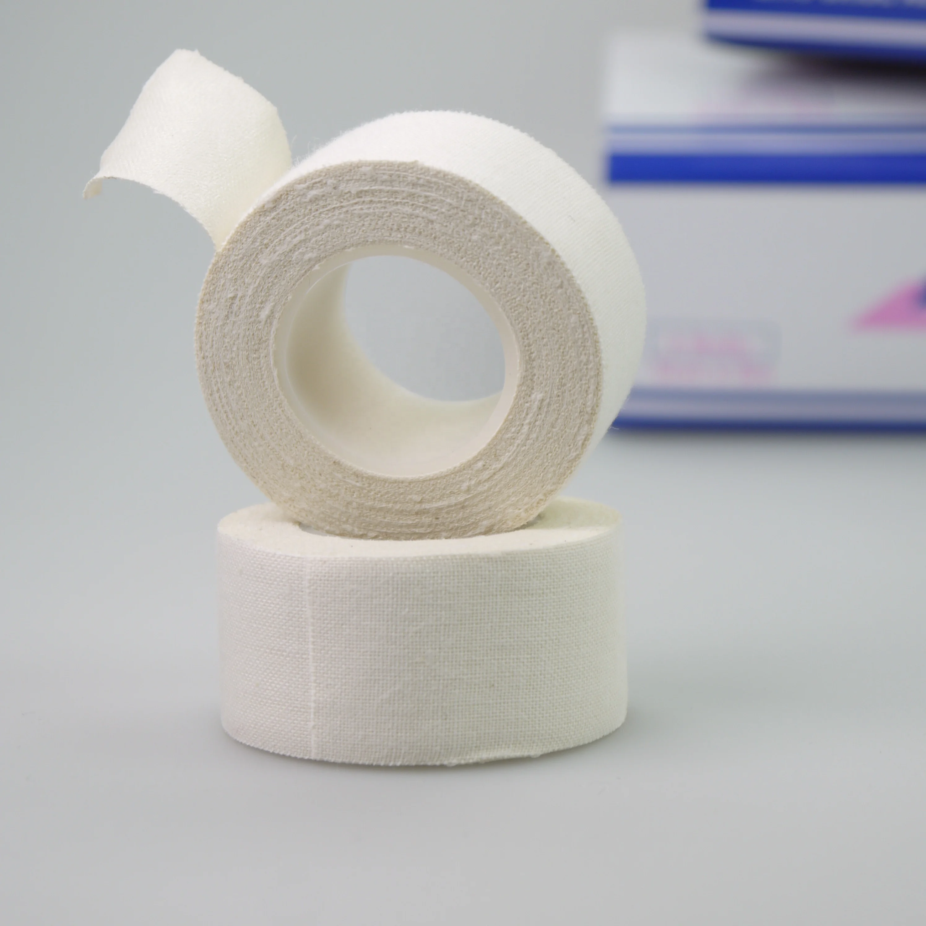 White Colored Adhesive Zinc Oxide Tape for Medical Use