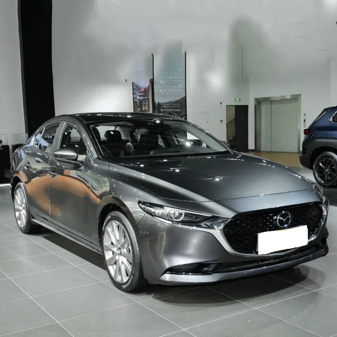 Самый продаваемый бензиновый автомобиль двигатель для мазды 2023 поворачивает налево бензиновые модели автомобилей Mazda 3 сделано в Китае