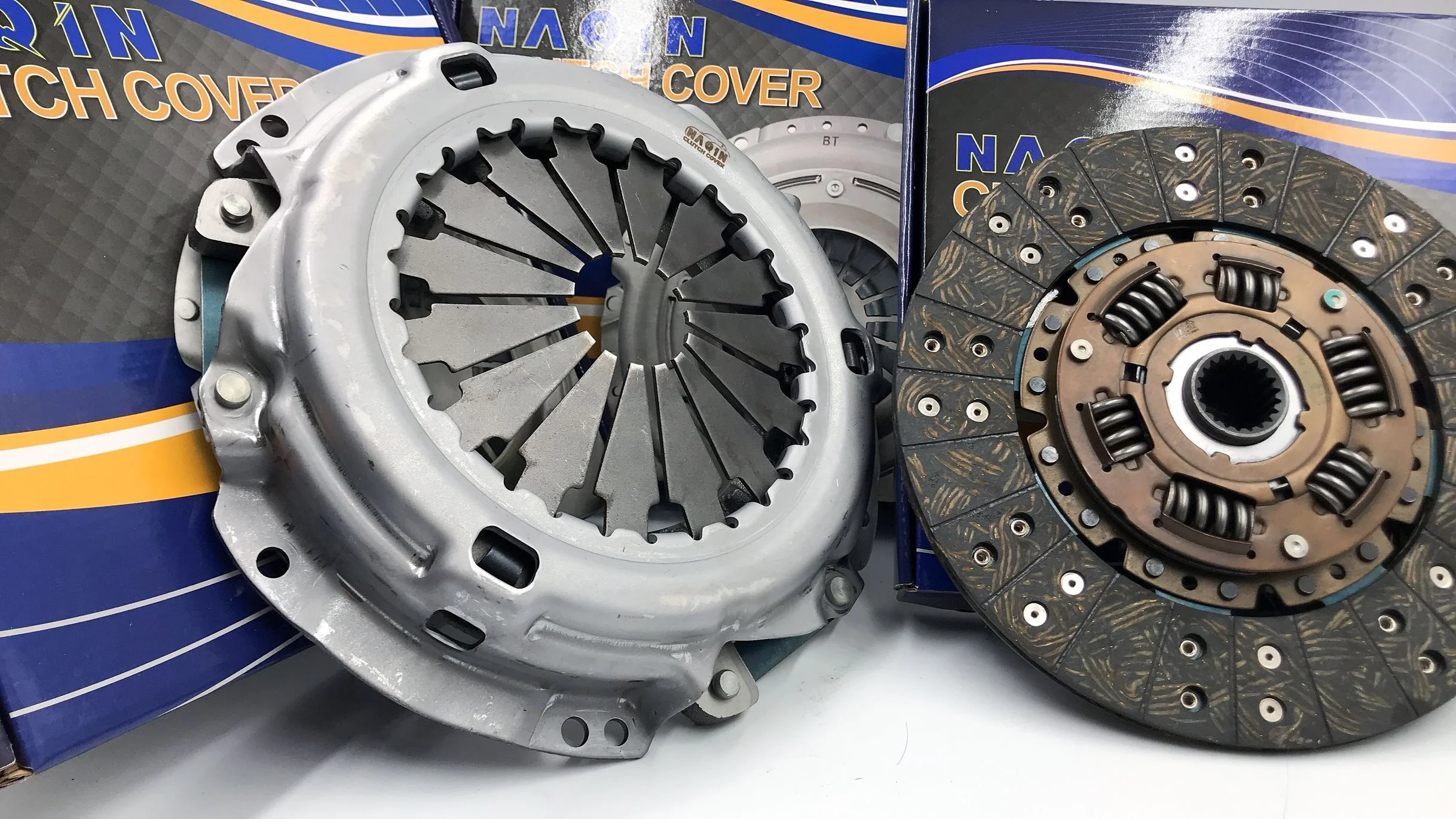 Brand New Clutch And Brake With Low Price Disc Md802063 Dm010 319003310 1861808102 J2205003 04302002H Md802062 Md802064  For Car