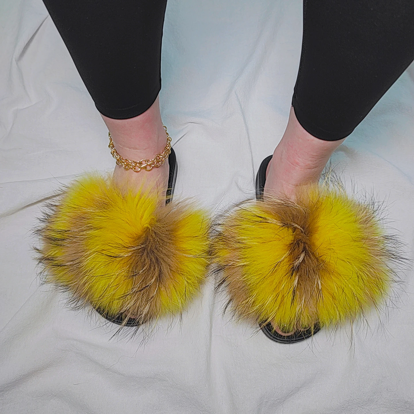 
Furry Flip Flops Women Spring Summer Real Fox Fur Slippers Stable Quality Raccoon Fur Soft Sandals Wholesale Women Fur Slides 