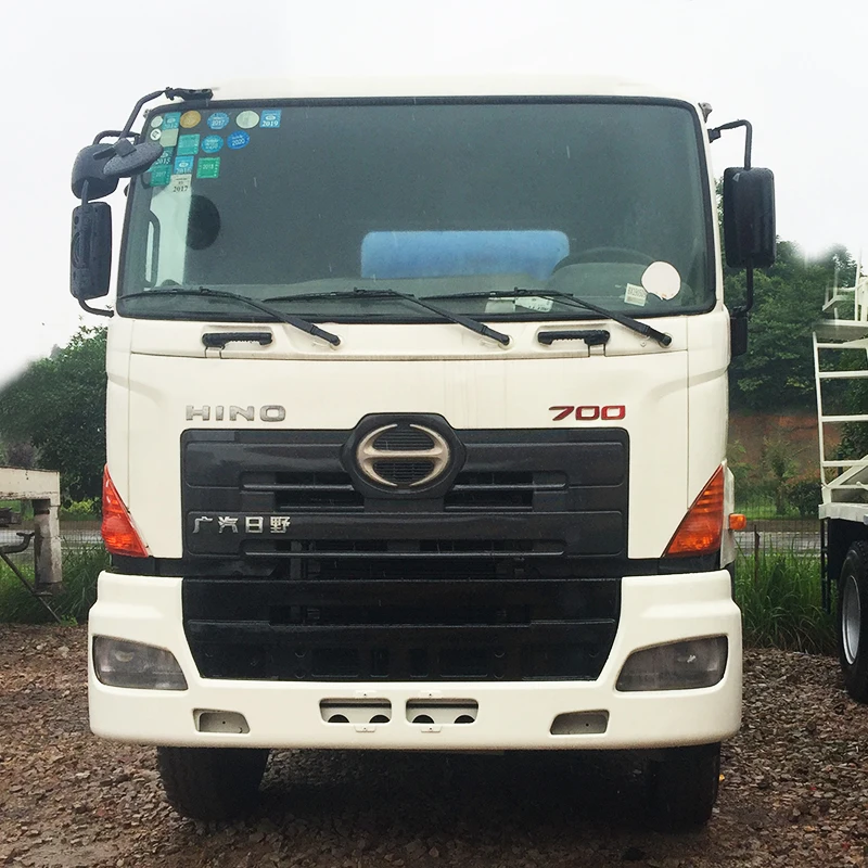  Б/у передвижной бетоносмеситель Zoomlion грузовик Hino в хорошем состоянии для