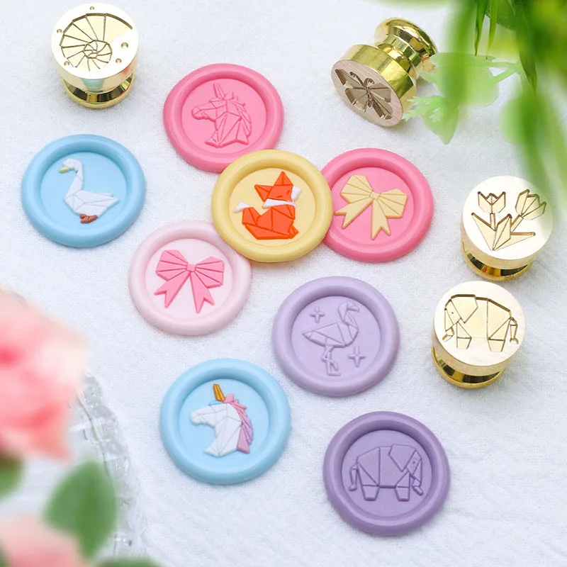 Factory Price 15MM Mini Origami Series Penguin Robot Unicorn Attack Llesser Panda Wax Seal Stamp Head