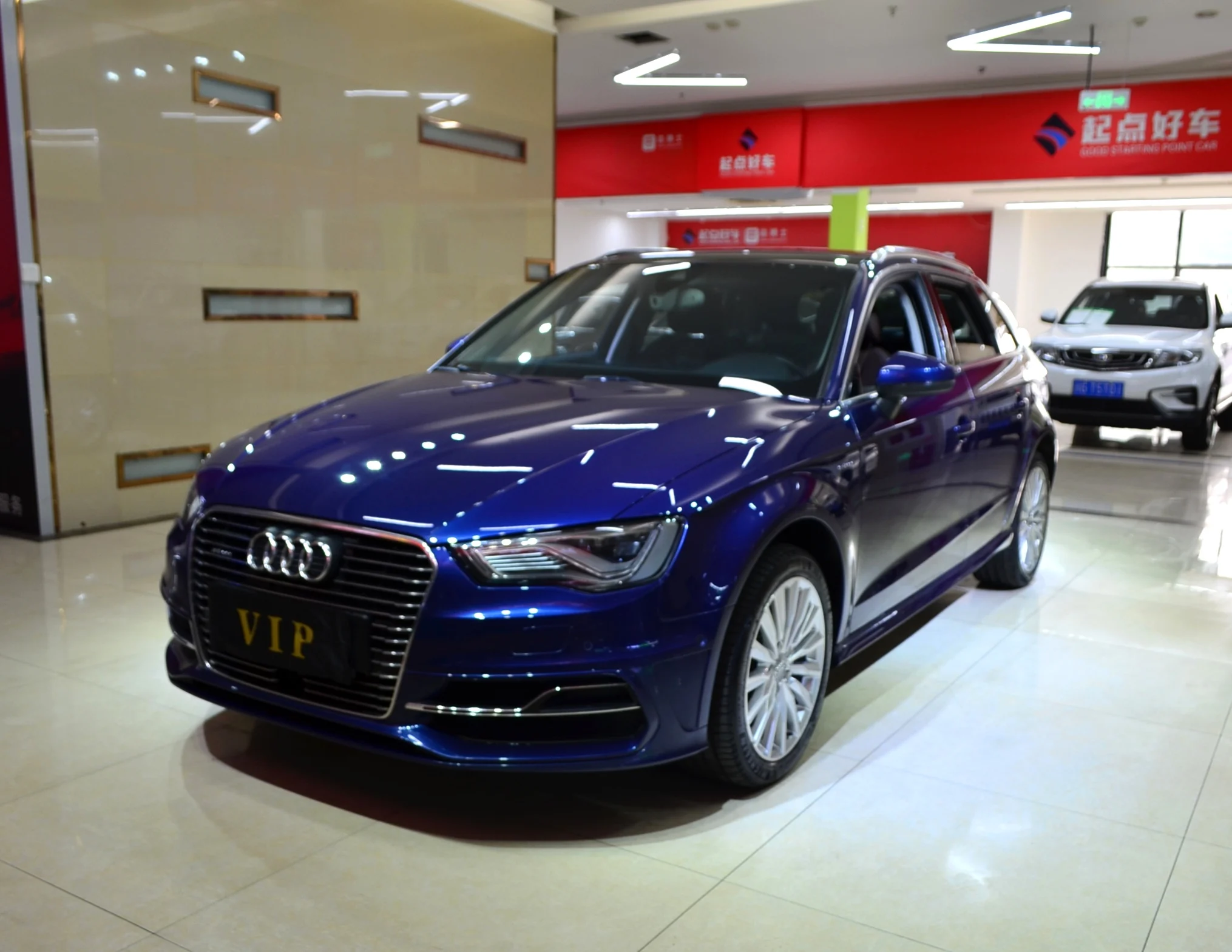 Используемый Audi A3 внедорожник Sep-2017 62012 миль Гибридный 1 4 т 150 л.с. 330 нм 6-DCT 225/45 R17 шины электрический дальность движения 50 км