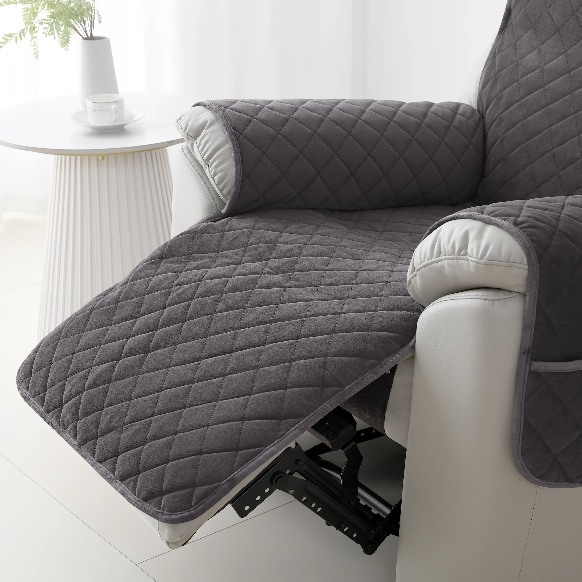 Recliner Chair Cover Velvet Armchairs Slipcovers Sofa Couch with Adjustable Strap and Pocket Furniture Protector for Living Room