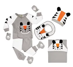 Guangzhou Cuty Flower 140 Gram Combed Cotton 1 Month Baby Clothing Gift Sets