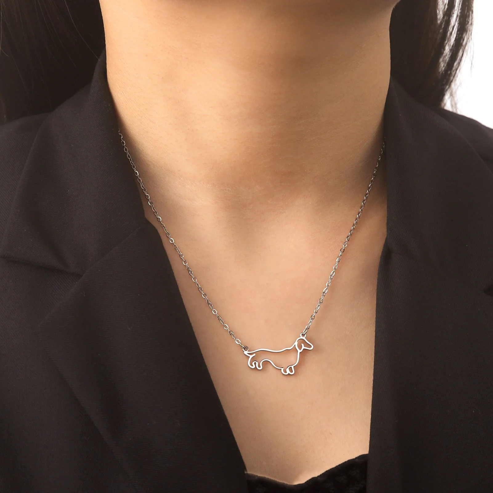 Hollow Dachshund Dog Pendant Necklace for Women Stainless Steel Cute Pet Animal Chain Necklace Fashion Jewelry Birthday Gift