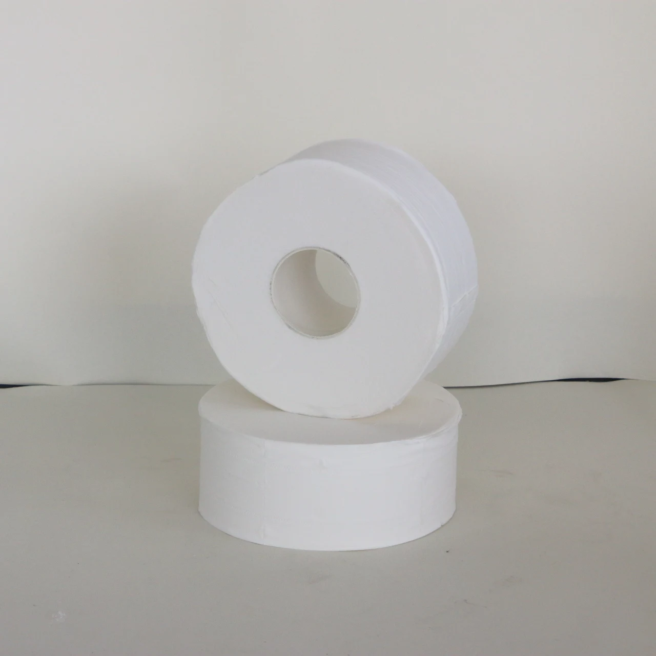 Низкий минимальный заказ коммерческий рулон туалетной бумаги белая салфетка для ванной большой