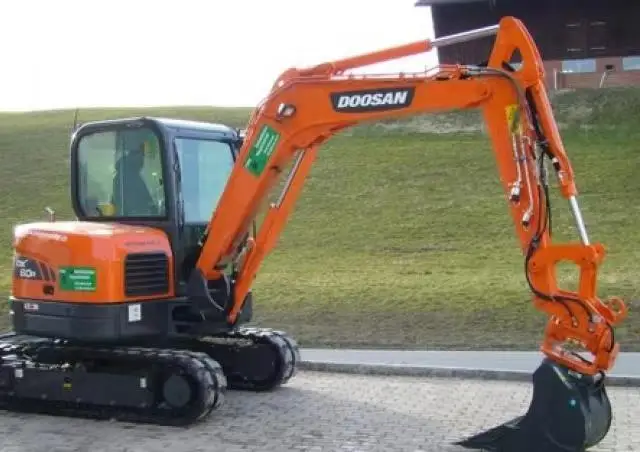DOOSAN DX60