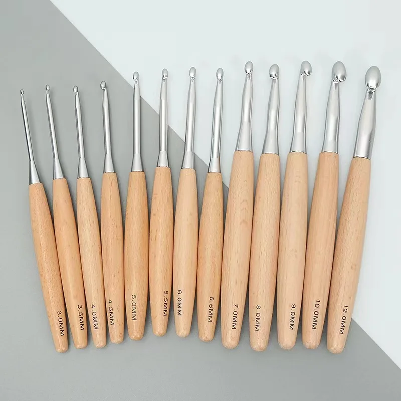 High quality 3.0mm-12.0mm wooden Handle Knitting Needles Weave Yarn Set diy crochet hooks