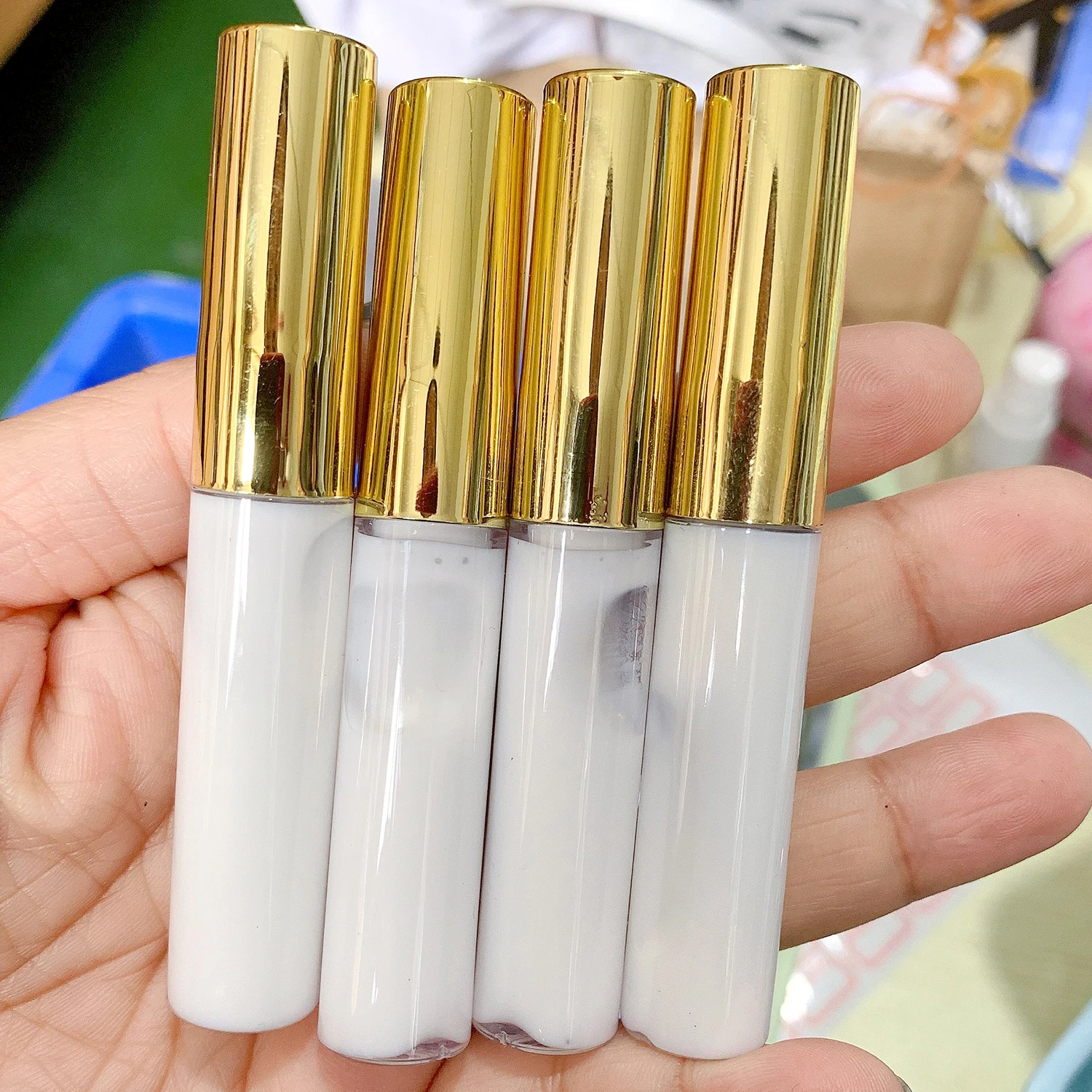 Private Label Strong Lash Glue 7ml White or clear Waterbased False Strip Latex Free Vegan Eyelash Perm for Eyelashes