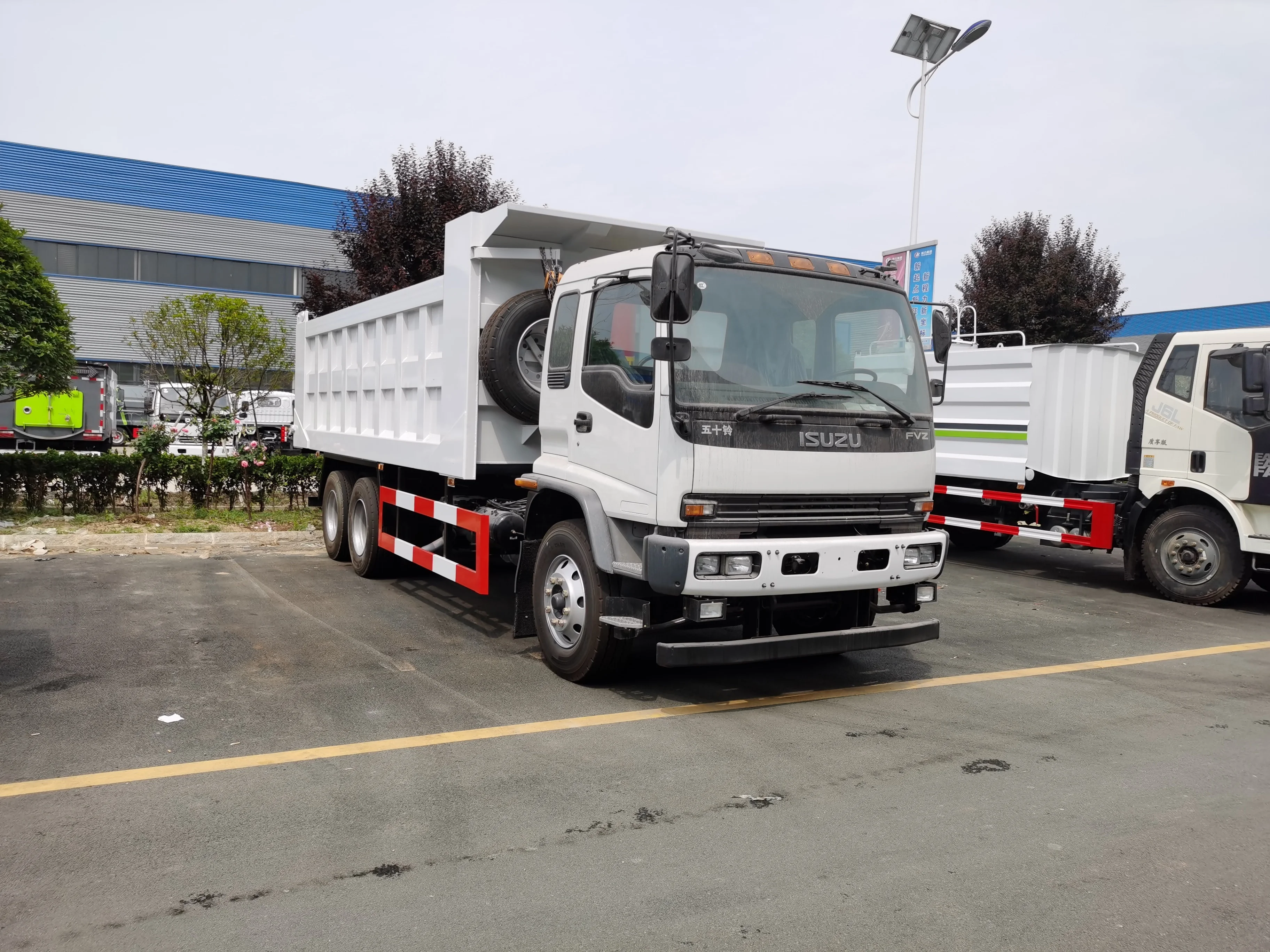 Factory  Direct Sale  ISUZU  FVR  10 Wheel  Heavy Duty Dump Dumper Truck 6x4 30 Tons  Tipper  Vehicle Good Price