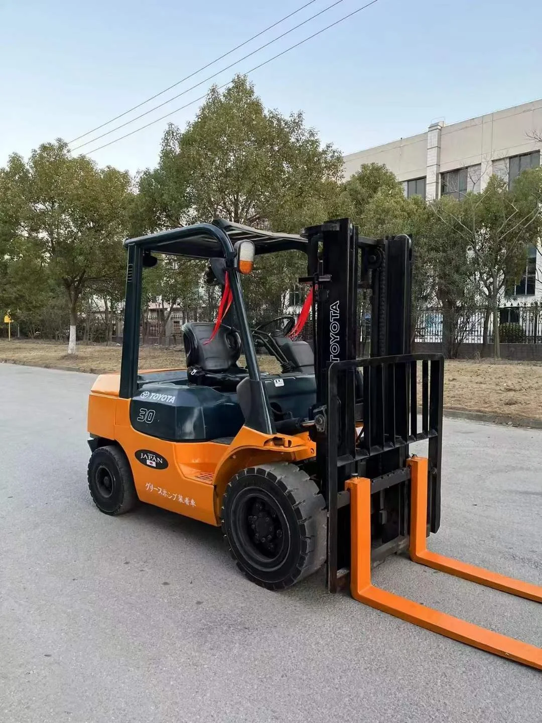 Used Japan forklift secondhand Multifunction excavator  toyota Japan forklift parts  for sale