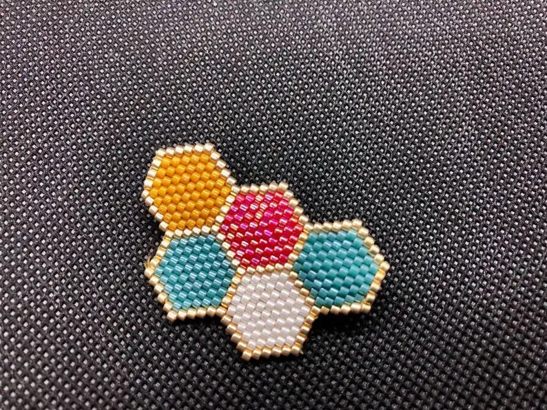 Factory Wholesale Handmade Fashion Miyuki Brooch