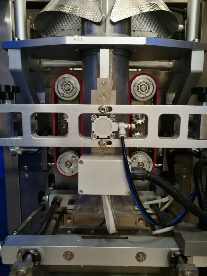 Automatic potato chips snack food packing machine