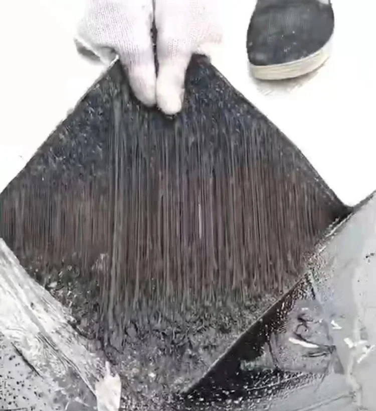 Black Non Curing Rubber Asphalt Waterproof Coating Bitumen Waterproofing Materials