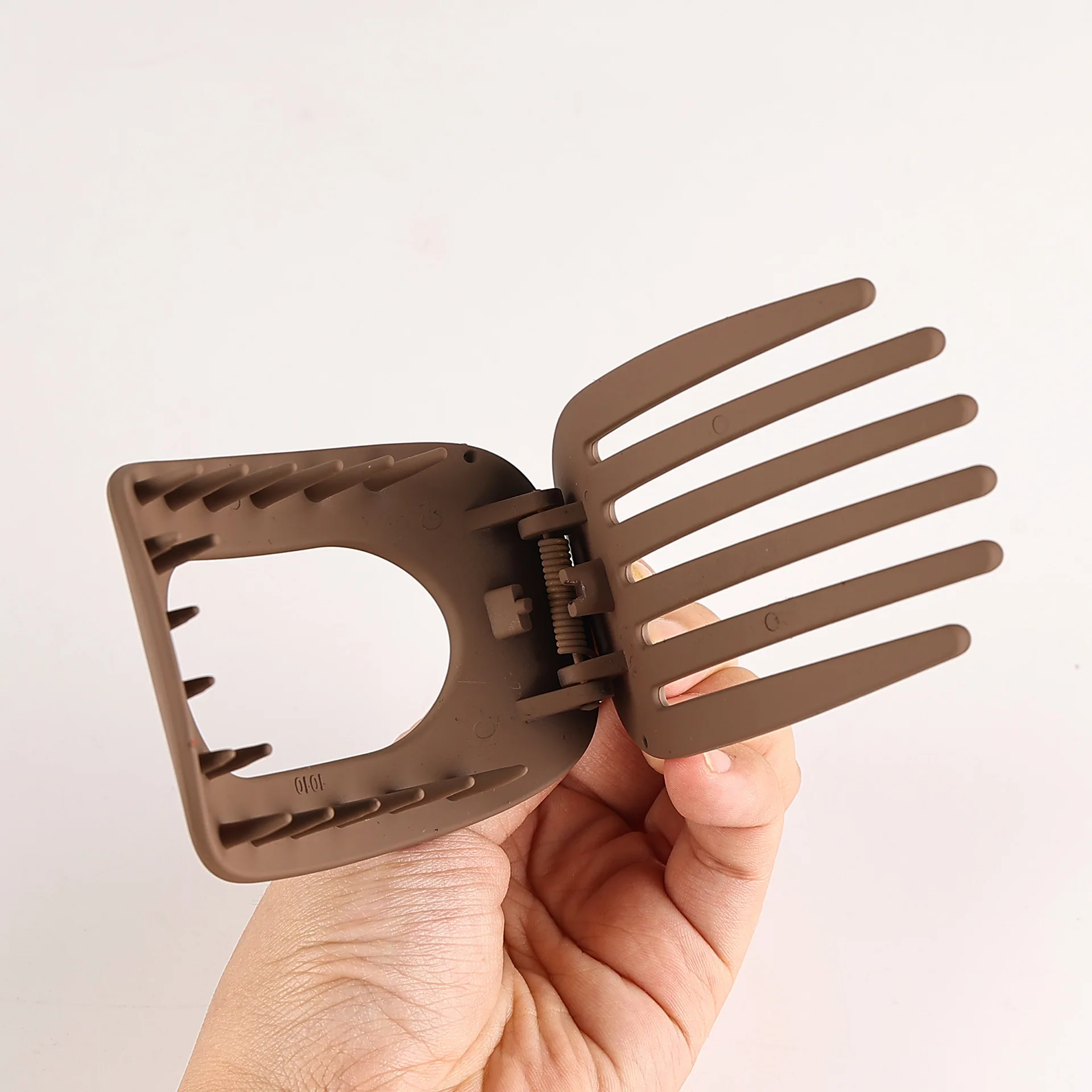 Round Flat Hair Clips for Women - Strong Hold Lay Down Claw Clamps Hair Barrettes Alligator Clip for Thick Thin Hair