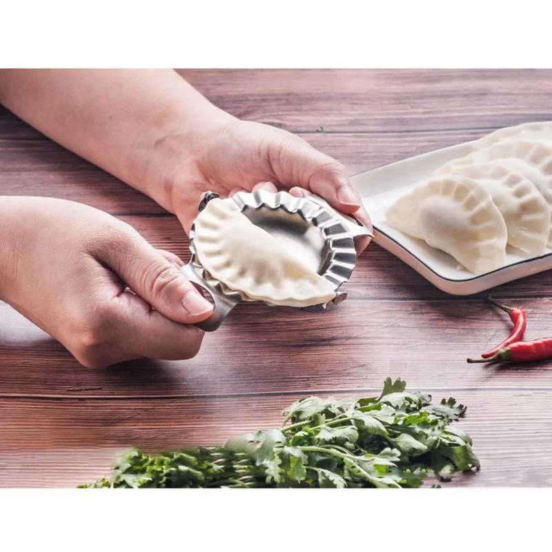 Dumpling Press Pie Ravioli Dumpling Wrappers Mold Stainless Steel Empanada Press Home Dumpling Maker