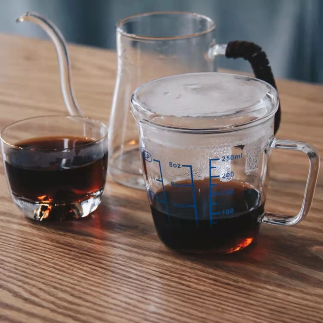 Кухонный лабораторный прозрачный стеклянный стакан измерительный стеклянные мерные кружки стекло с крышкой