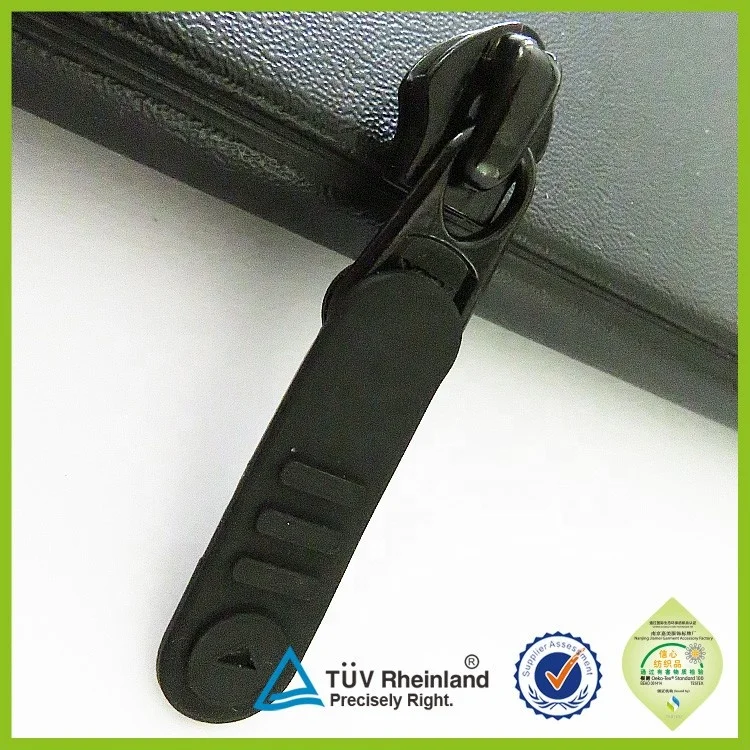 Rubber Zipper Sliders for Plastic Mattress Covers