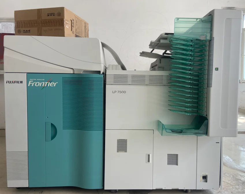 Полностью восстановленный цифровой минилаборатория Fuji Frontier LP7500