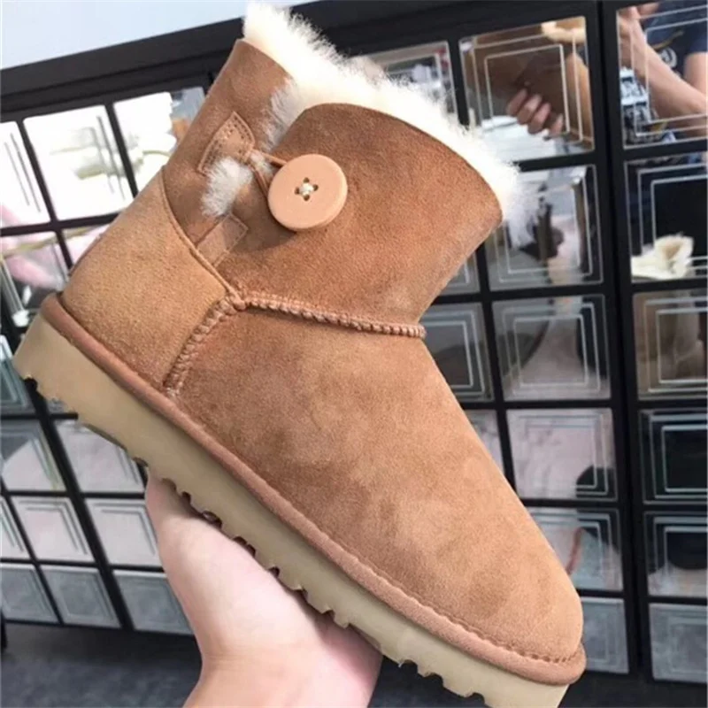 Женские зимние сапоги из коровьей