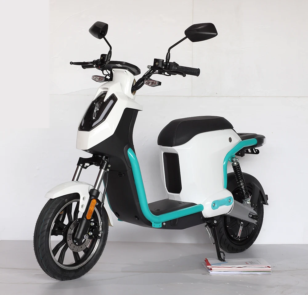 Eec L1e-b 1500w Bosch Motor 25km/h Gener Electric Moped Disc Brake Stylish Small Size Electric Scooter