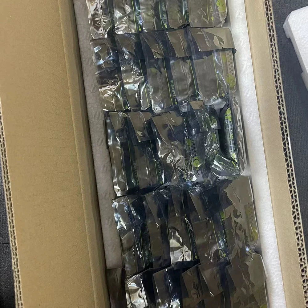 Original KPM61VUG3T20 SSD for Kioxia 2.5 inch SAS PM6 24G 800GB 3.2TB 7.68TB 3200GB Internal Series Solid State Drive