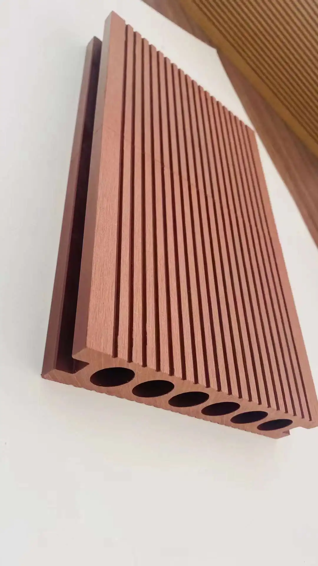 Factory outlet 3D embossed deep wood gain wood composite flooring outdoor wpc decking 2022 non-coextrusion