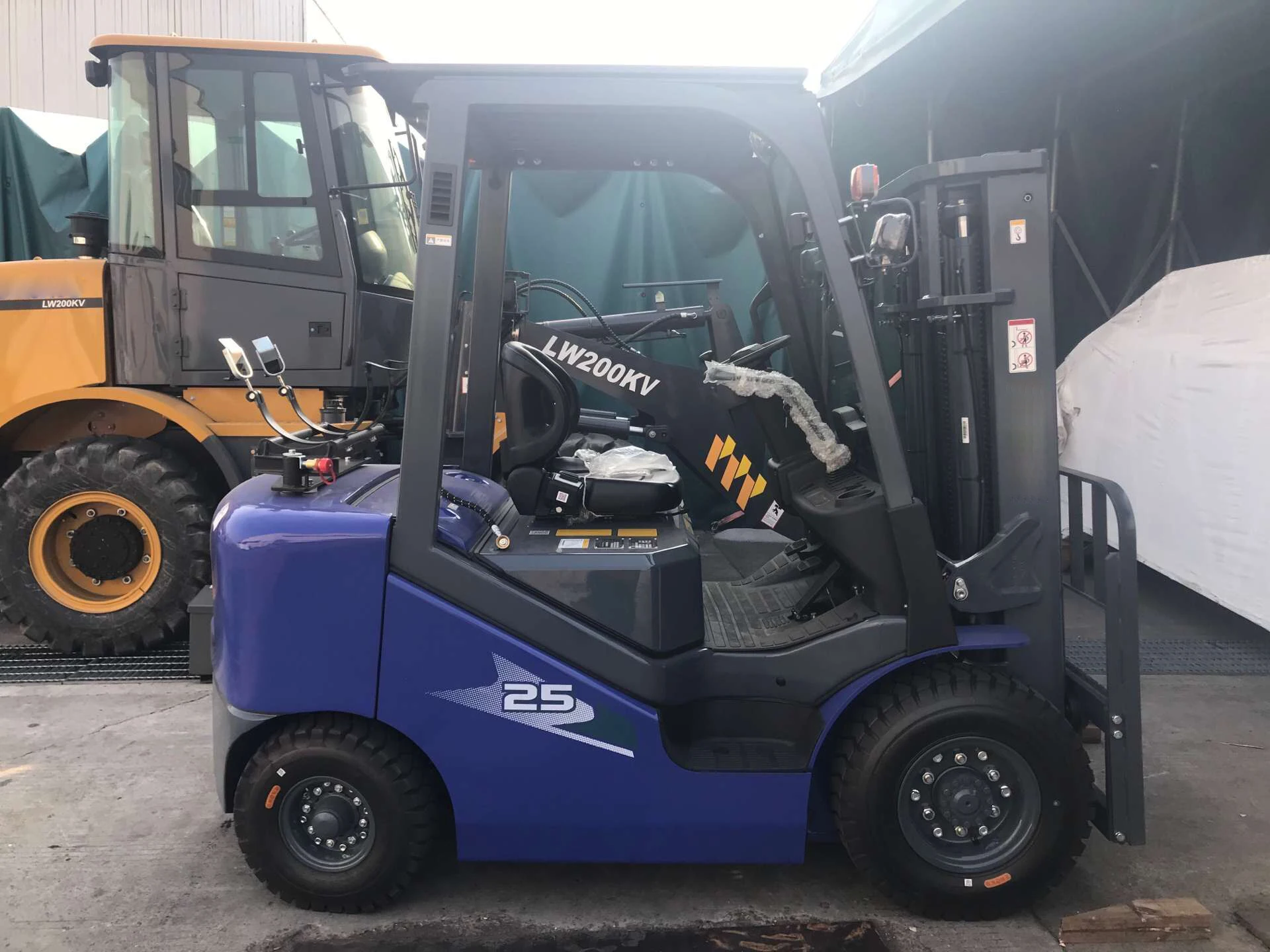 Powerful Engine Heli 3.5Ton LPG&Gasoline Forklift CPQYD35