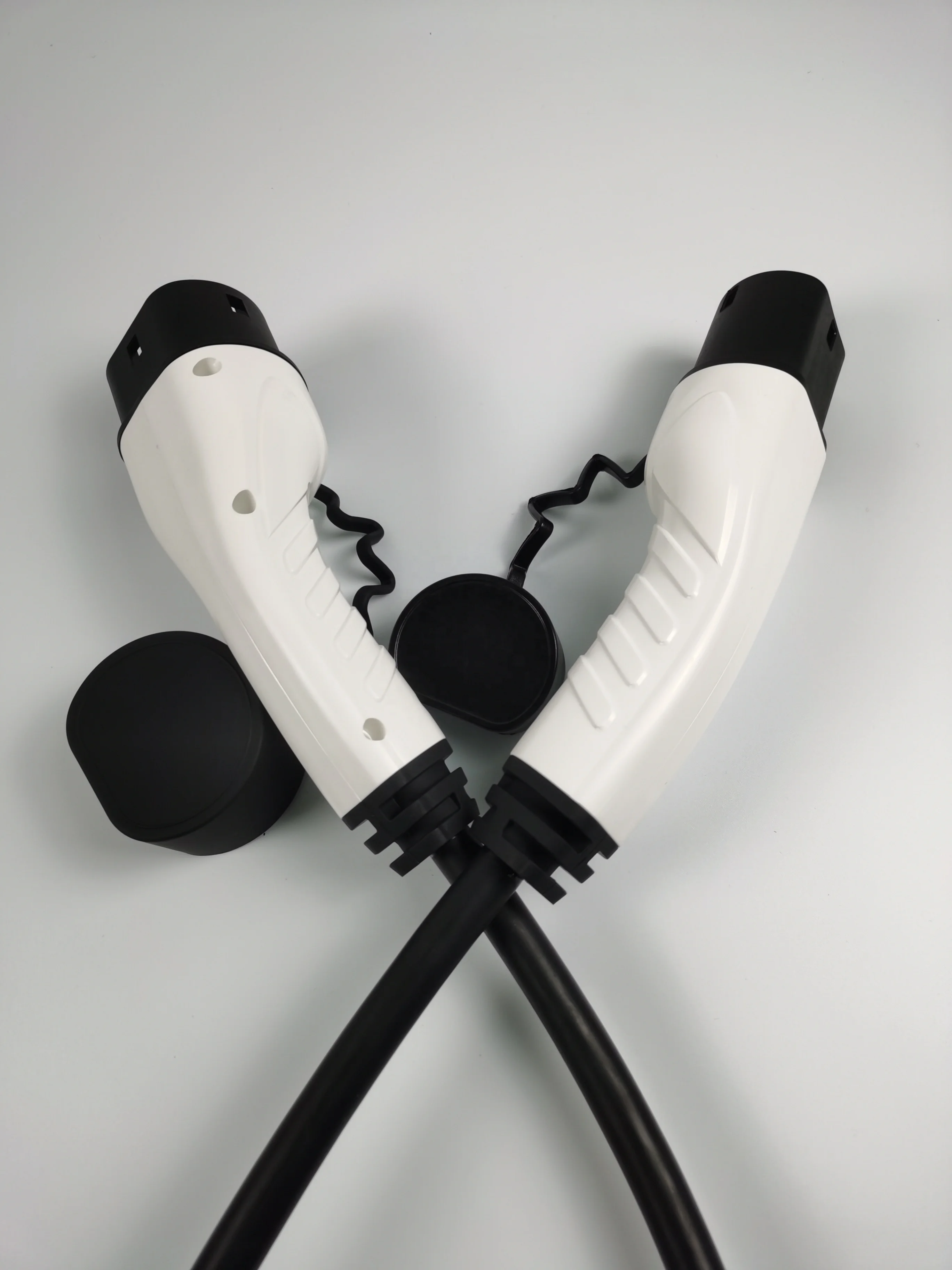 
5M 32A Type 1 to Type 2 spiral ev charging cable for electric car 