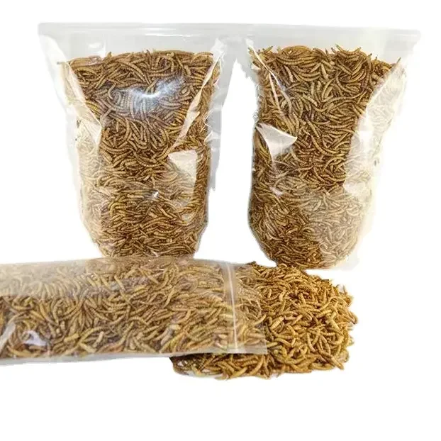 Wholesale small pet food hamster freeze dried dried mealworm treats small pet snacks