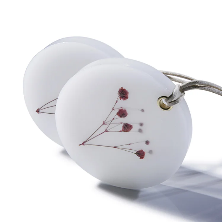 Wholesale Hanging Tablets Fabric Deodorizer Cabinet Hanging Deodorant Artifacts Solid Aromatherapy Wax Chips