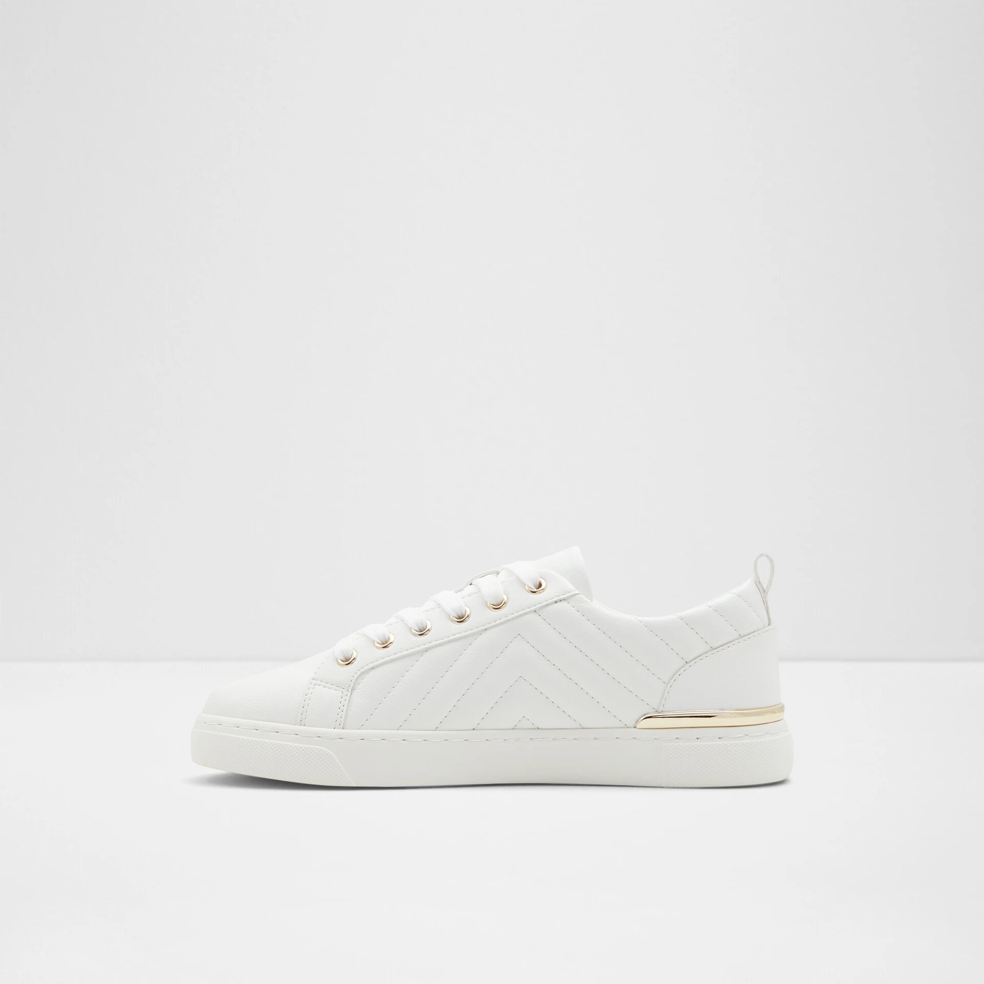 OEM New Arrival Fashion Height Increasing Chunky Walking White Shoes Leather Sneakers For Women