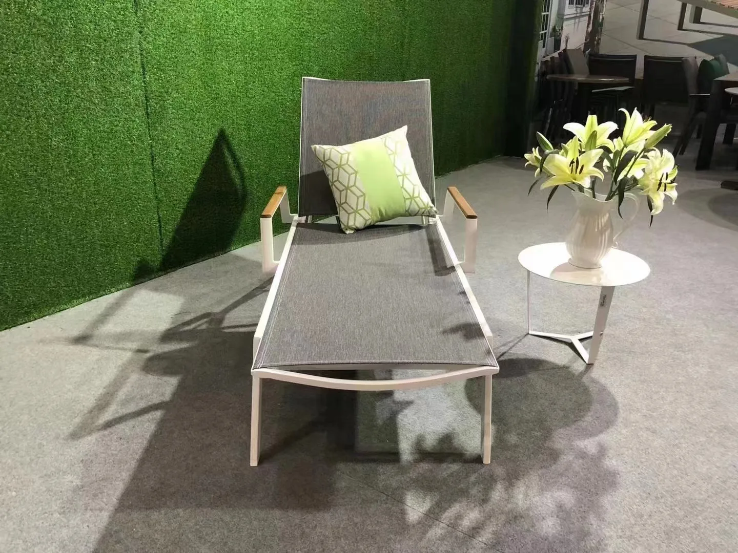 Modern Aluminium Sunbed Outdoor Sun Lounger Lounge Chaise Pool Chair