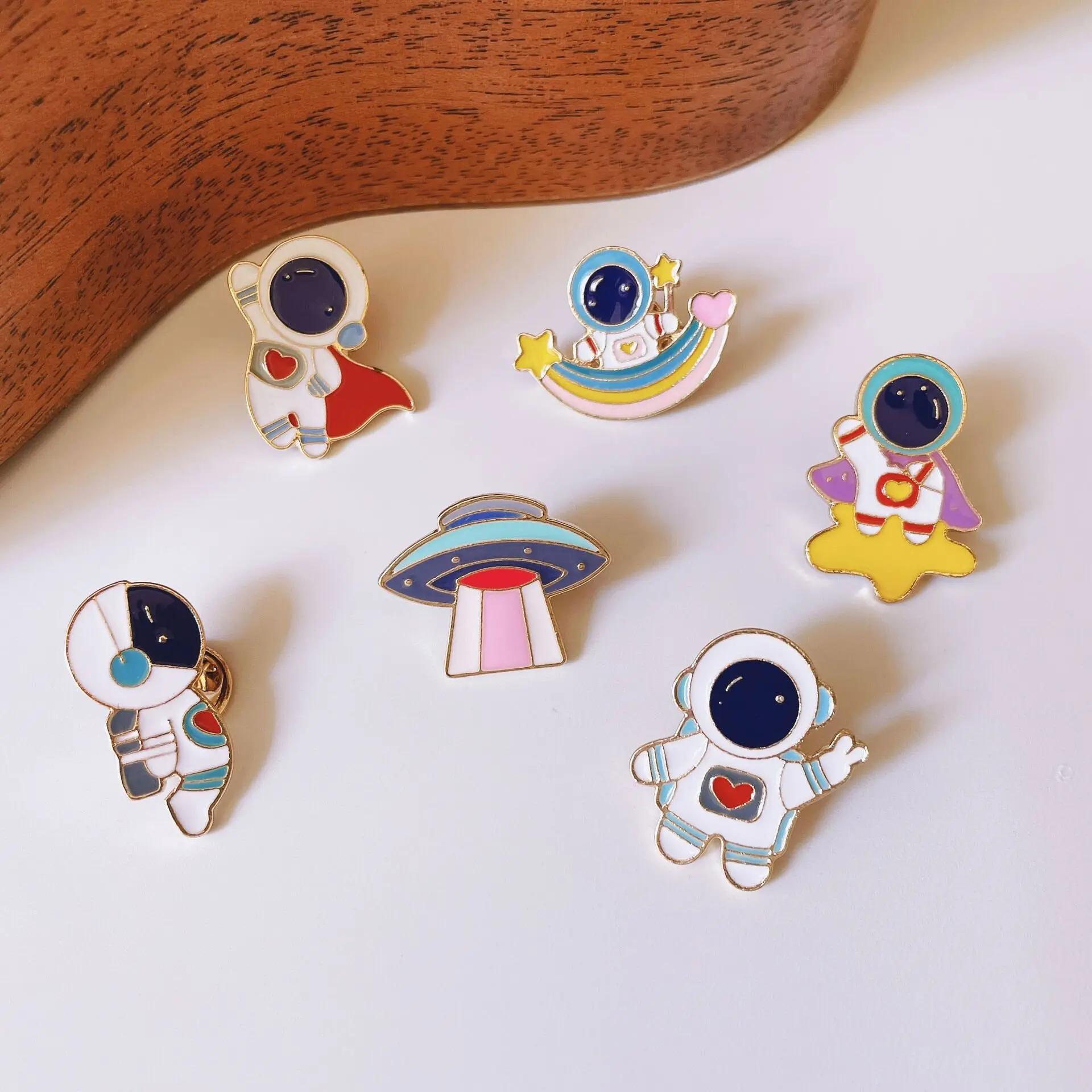 Astronaut Metal Logo Plate Custom Badge Pin Metal Badge Car Metal Badge