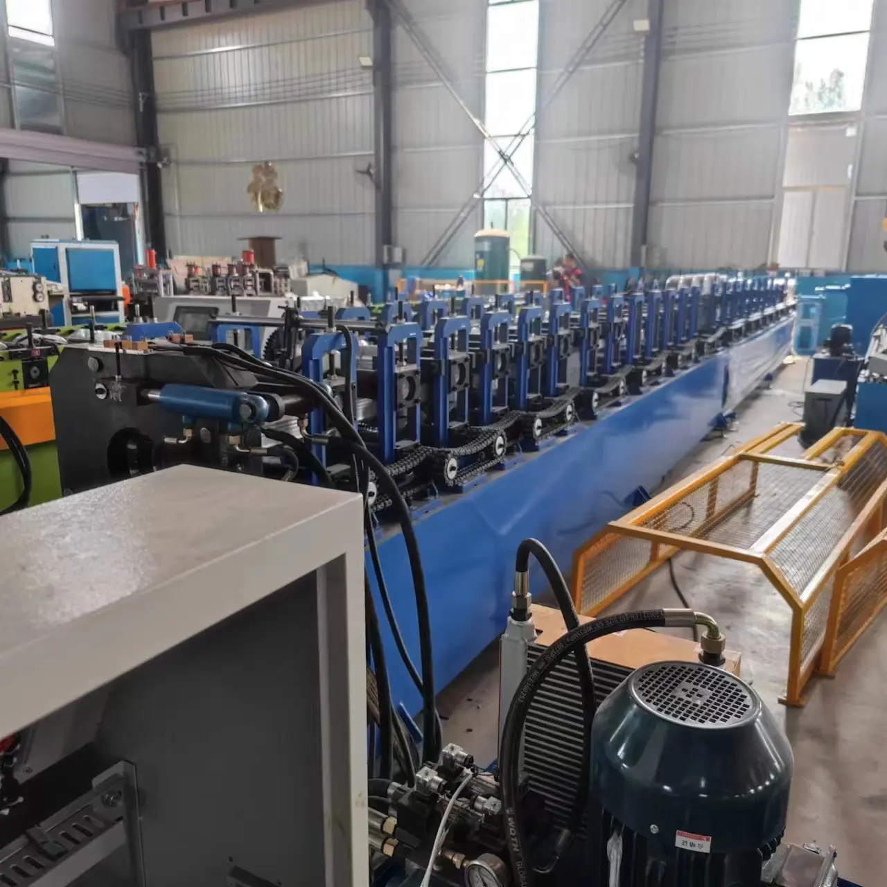 Full Automatic Rain Water Steel Downpipe Roll Forming Machine/water Falling Down Gutter Making Machines